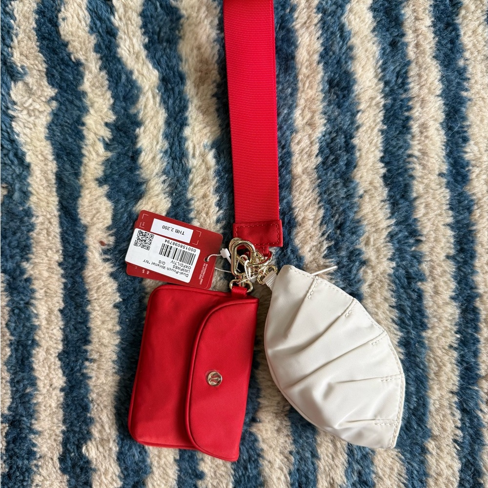 Lululemon dual pouch